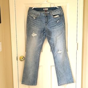 MOVING SALE!!!! LEI Ashley Lowrise slim jeans